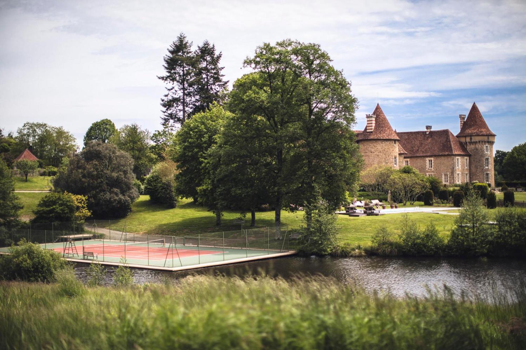Hotel Domaine Des Etangs, Auberge Resorts Collection Massignac Екстериор снимка