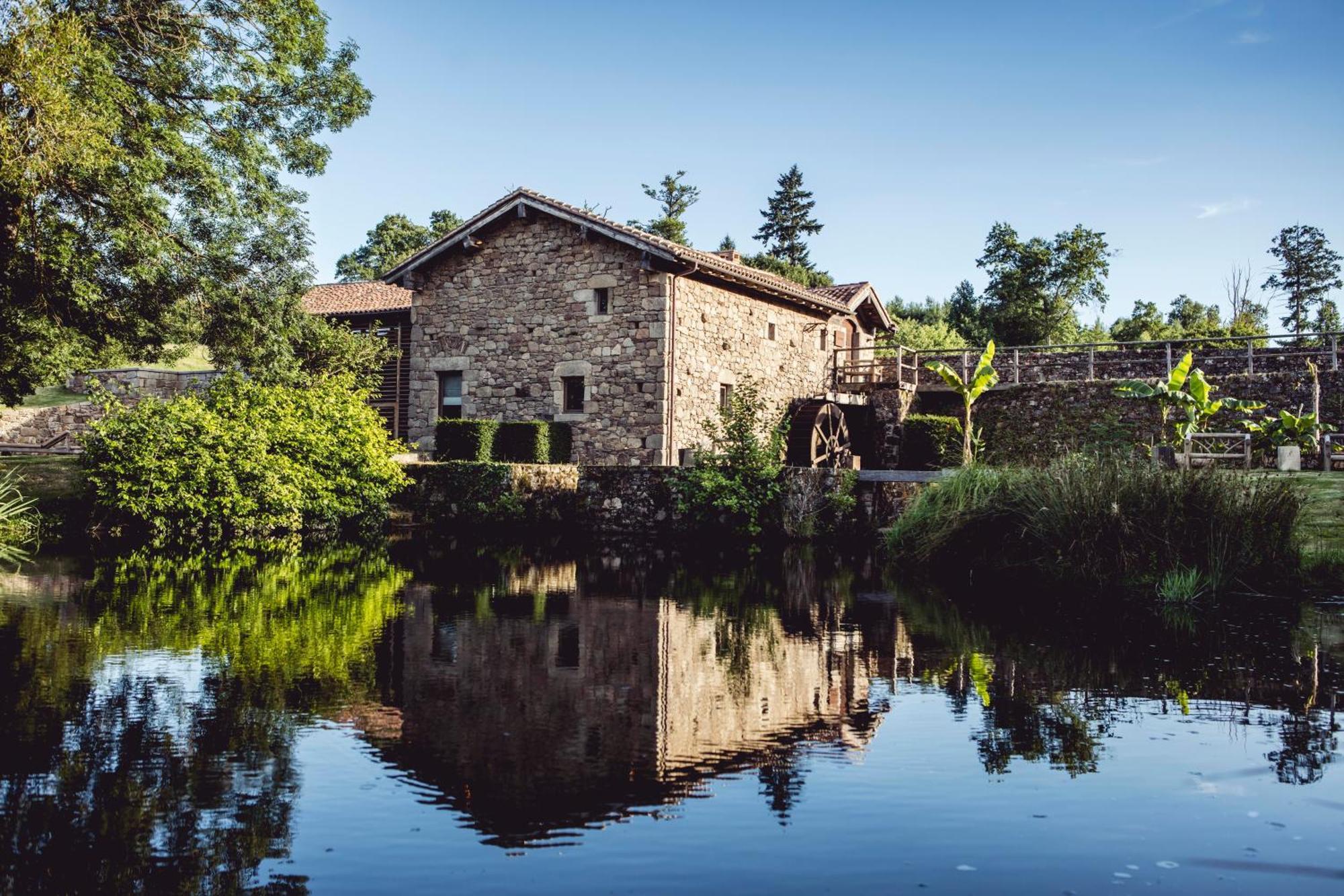 Hotel Domaine Des Etangs, Auberge Resorts Collection Massignac Екстериор снимка