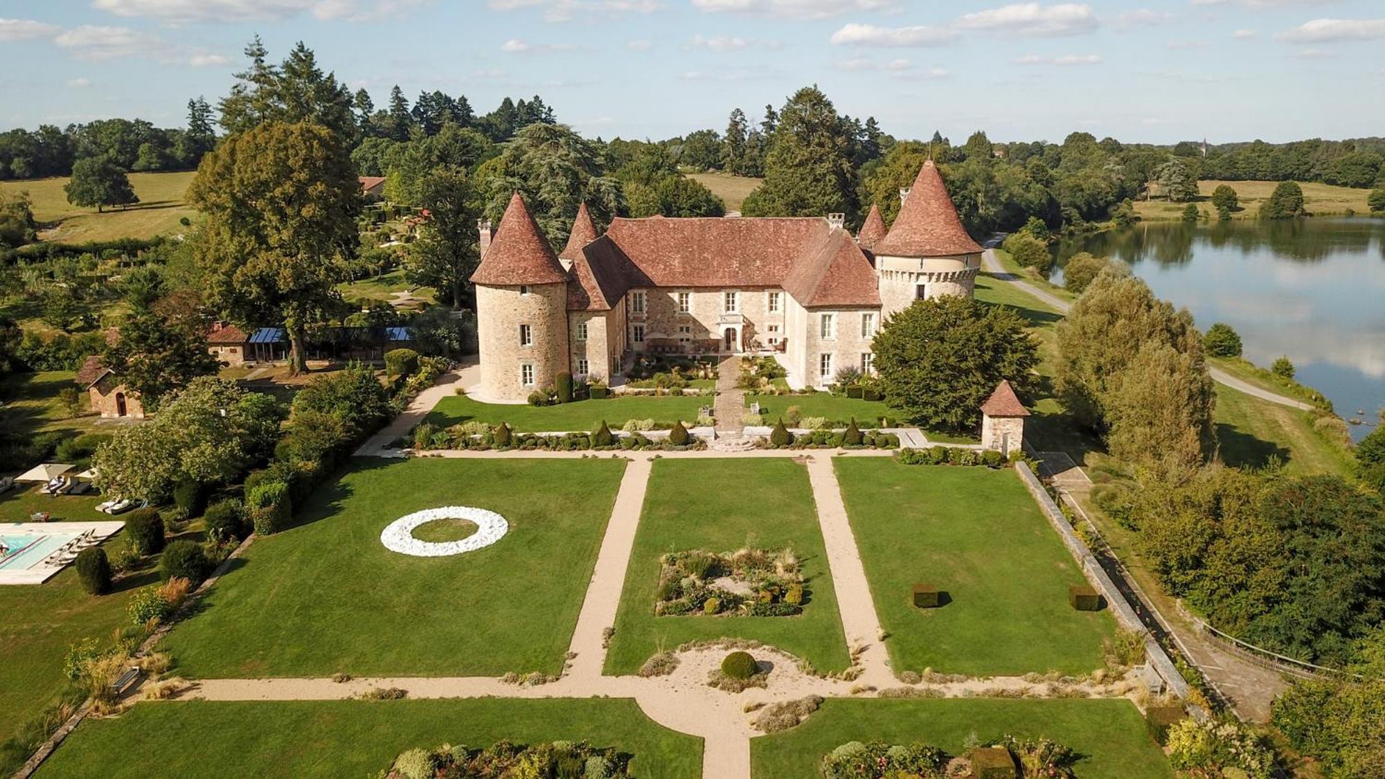 Hotel Domaine Des Etangs, Auberge Resorts Collection Massignac Екстериор снимка