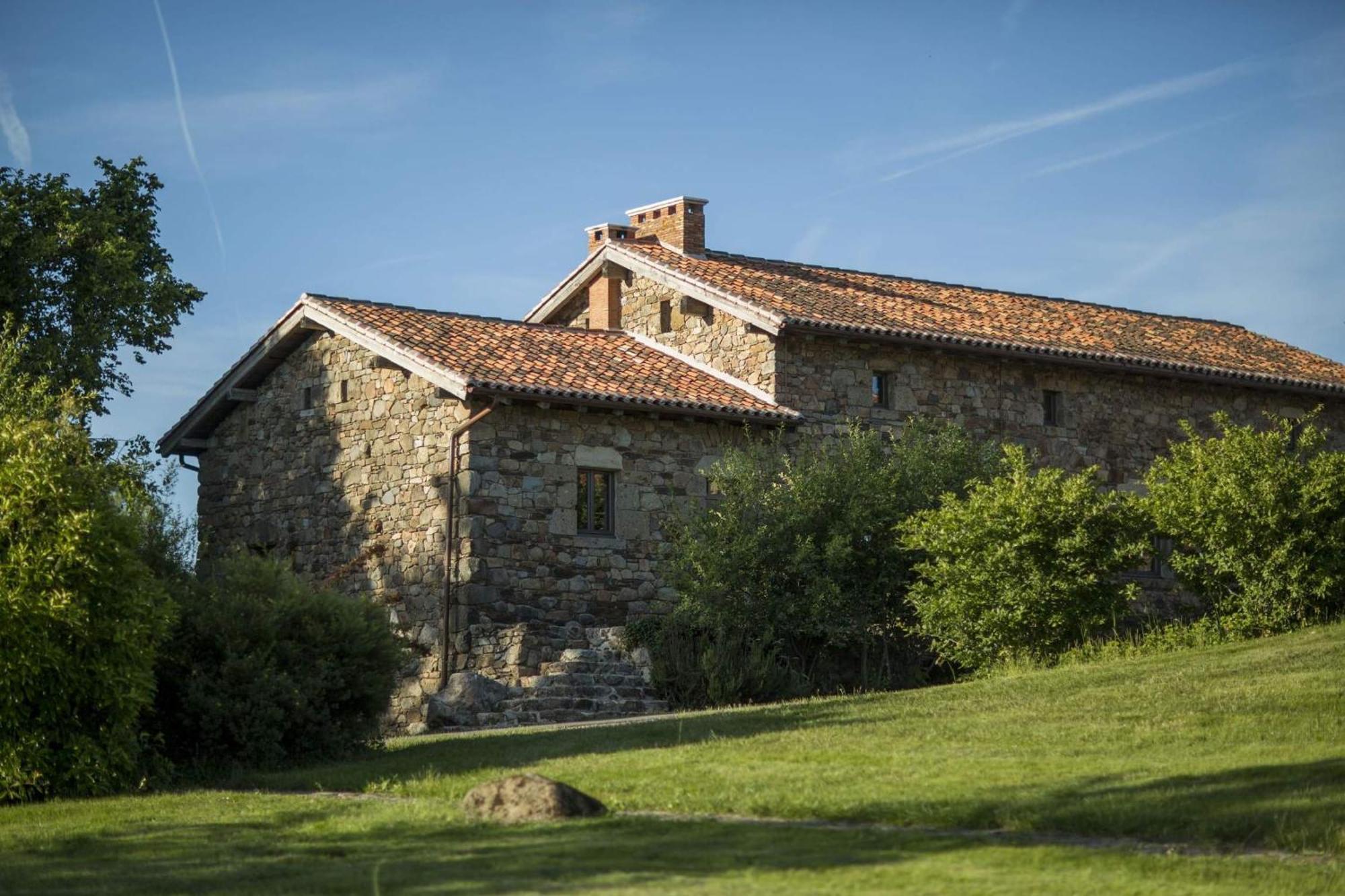 Hotel Domaine Des Etangs, Auberge Resorts Collection Massignac Екстериор снимка
